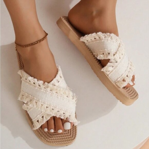 ⚠️Clearance Women's Cream Fringe Slide Flat Sandals - Picture 4 of 4